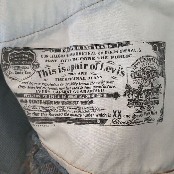 Levi's Cutoff Distressed Jean Shorts - Picture 12 of 12